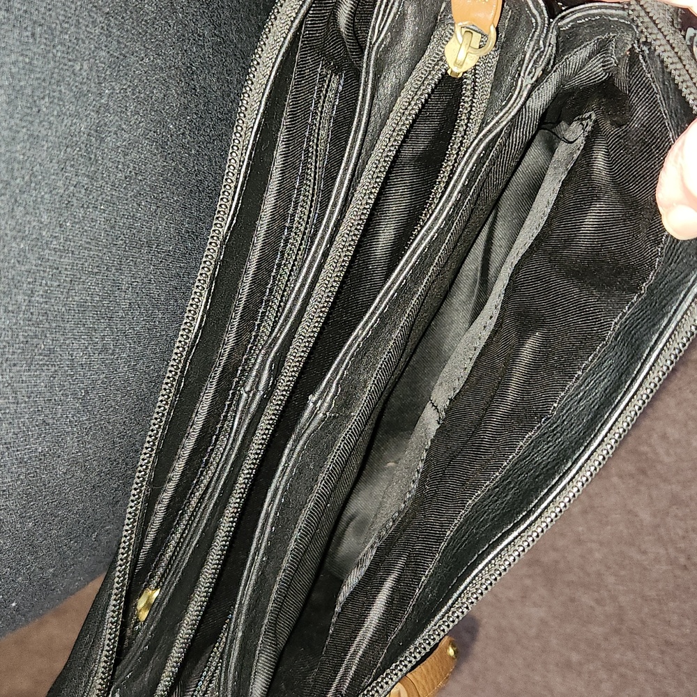 Great American Leather Works purse - Picture 6 of 9